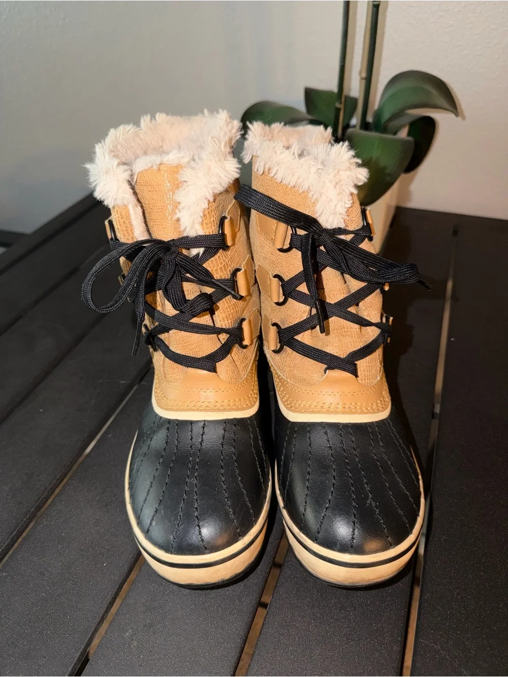 Sorel Women's Tan and Black Lace-Up Faux Fur Winter Boots